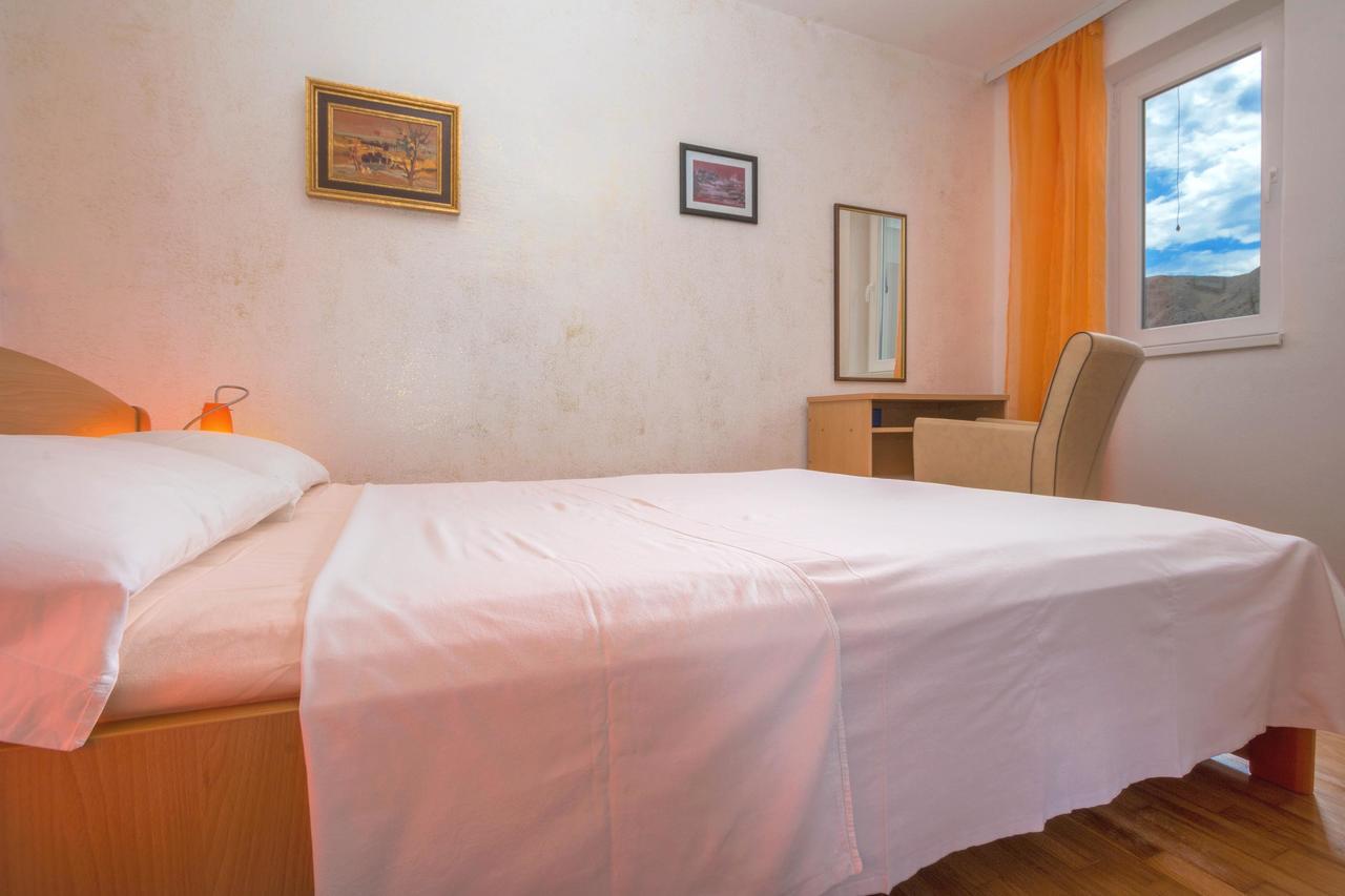 Apartments Tomasic Башка Экстерьер фото